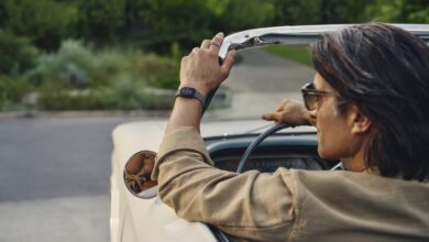 Introducing the Fitbit Edge: A Fusion of Style and Functionality